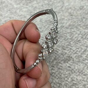 Vintage Bracelet Clear Rhinestone Hinged Bangle Silver Fashion